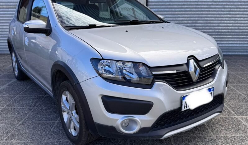 RENAULT SANDERO STEPWAY PRIVILEGE 2017 full