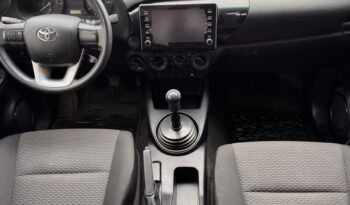 TOYOTA HILUX DX 2.4 4X4 MT 2023 full