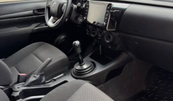 TOYOTA HILUX DX 2.4 4X4 MT 2023 full