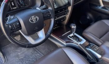 TOYOTA HILUX SW4 SRX AT 4X4 2.8 2018 full