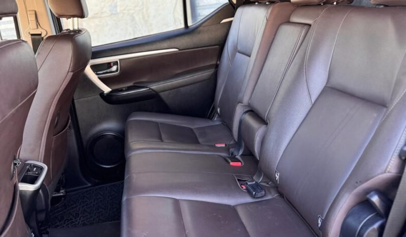 TOYOTA HILUX SW4 SRX AT 4X4 2.8 2018 full