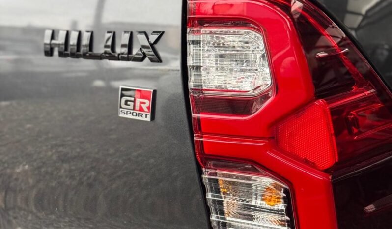 TOYOTA HILUX GR-SPORT IV 2.8 224HP 4X4 AT 2025 0KM full