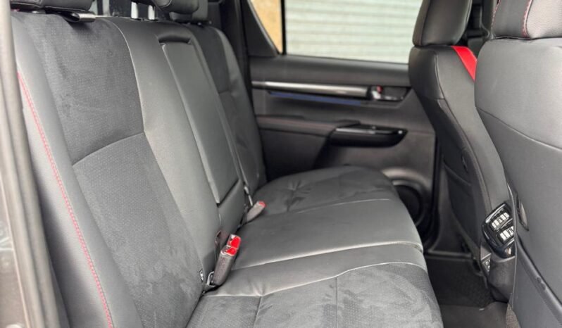 TOYOTA HILUX GR-SPORT IV 2.8 224HP 4X4 AT 2025 0KM full