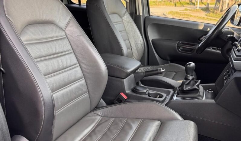 VW AMAROK HIGHLINE PACK 2.0 180HP 4X2 MT 2017 full