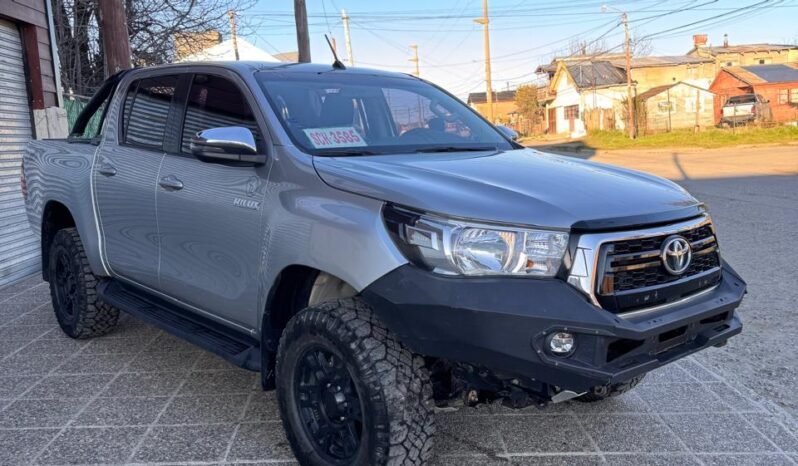 TOYOTA HILUX SRV 2.8 4X4 MT 2019 full