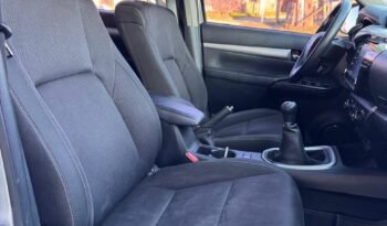 TOYOTA HILUX SRV 2.8 4X4 MT 2019 full