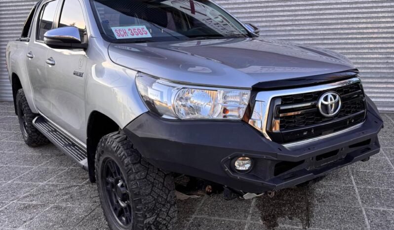 TOYOTA HILUX SRV 2.8 4X4 MT 2019 full