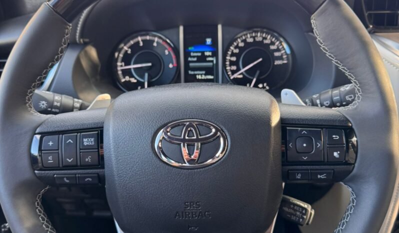 TOYOTA HILUX SW4 DIAMOND II 2.8 TDI 4X4 7AS AT 2025 0KM full