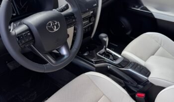 TOYOTA HILUX SW4 DIAMOND II 2.8 TDI 4X4 7AS AT 2025 0KM full