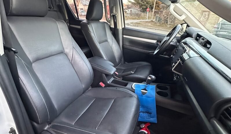 TOYOTA HILUX SRX AT 4X4 2.8 204HP L/21 AÑO 2021 full
