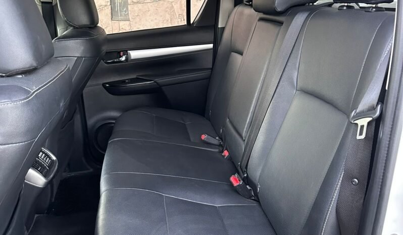 TOYOTA HILUX SRX AT 4X4 2.8 204HP L/21 AÑO 2021 full