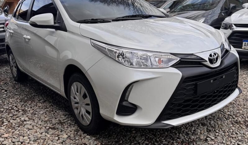 TOYOTA YARIS XS 1.5 CVT 5PTAS 0KM 2025 full