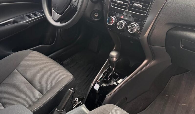 TOYOTA YARIS XS 1.5 CVT 5PTAS 0KM 2025 full