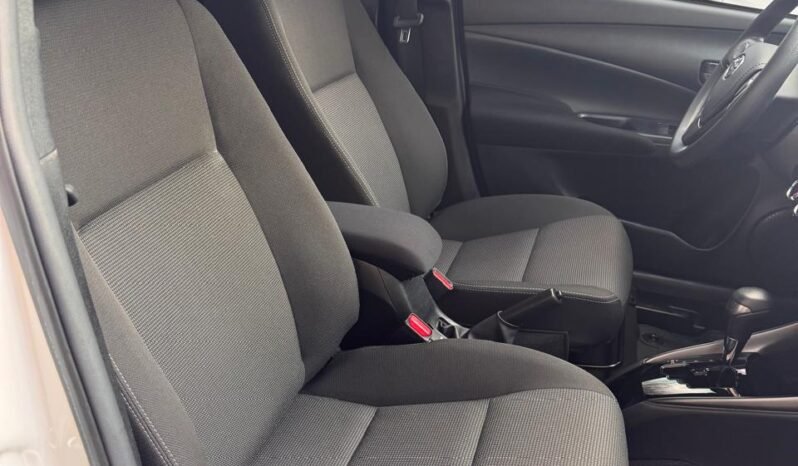 TOYOTA YARIS XS 1.5 CVT 5PTAS 0KM 2025 full