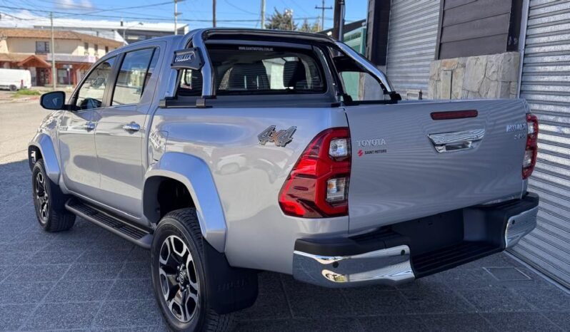 TOYOTA HILUX SRX AT 4X4 2.8 MY25 0KM full