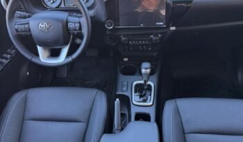 TOYOTA HILUX SRX AT 4X4 2.8 MY25 0KM full