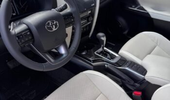 TOYOTA HILUX SW4 DIAMOND II 2.8 4X4 AT 2025 0KM full