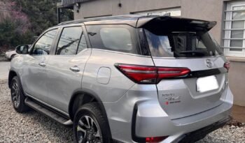 TOYOTA HILUX SW4 DIAMOND II 2.8 4X4 AT 2025 0KM full