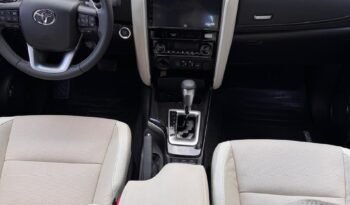 TOYOTA HILUX SW4 DIAMOND II 2.8 4X4 AT 2025 0KM full