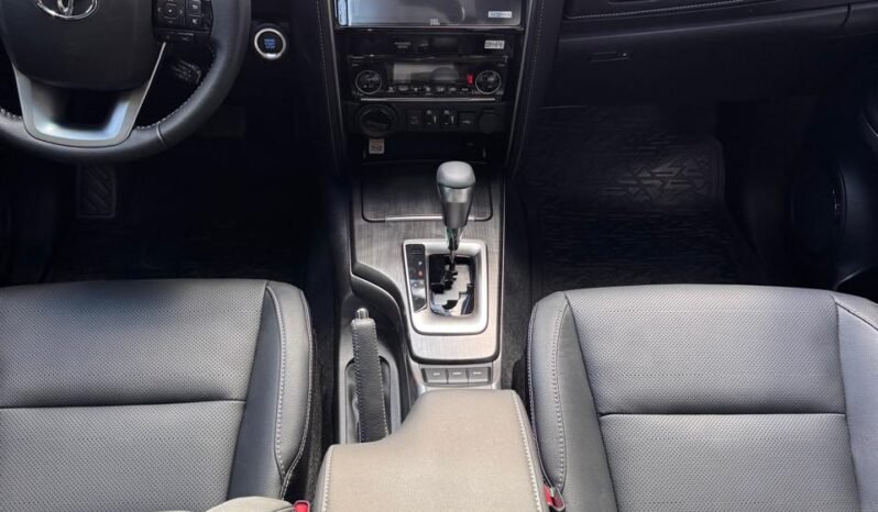 TOYOTA HILUX SW4 SRX AT 4X4 7AS MY26 0KM – LISTA PARA PATENTAR! full