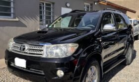 TOYOTA HILUX SW4 SRV 3.0 4X4 MT 2011