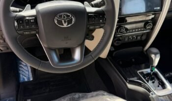 TOYOTA HILUX SW4 DIAMOND II 2.8 4X4 AT 2026 0KM full
