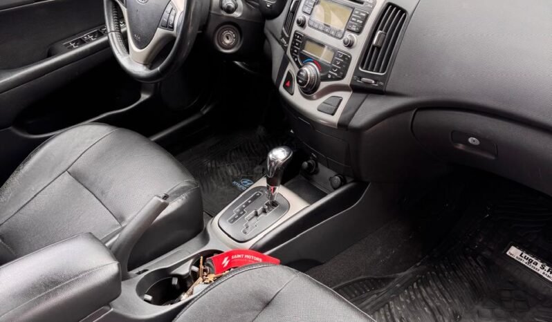 HYUNDAI i30 2.0 PREMIUM AT 2011 full