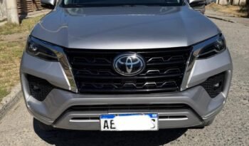 TOYOTA HILUX SW4 SRX AT 4X4 2021 full