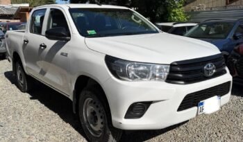 TOYOTA HILUX DX PACK 2.4 4X4 MT 2022 full