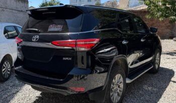 TOYOTA HILUX SW4 SRX AT 2.8 4X4 2023 full