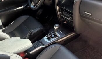 TOYOTA HILUX SW4 SRX AT 2.8 4X4 2023 full