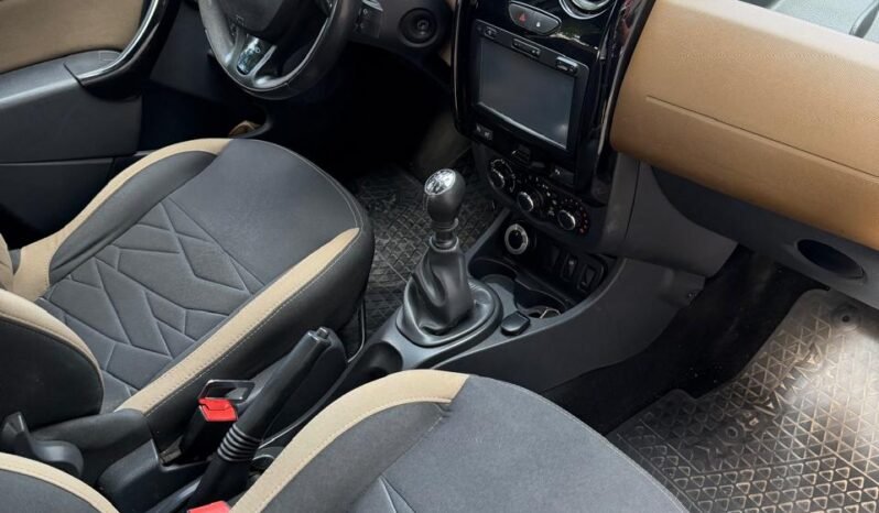 RENAULT DUSTER PRIVILEGE 2.0 4X4 6MT 2018 full