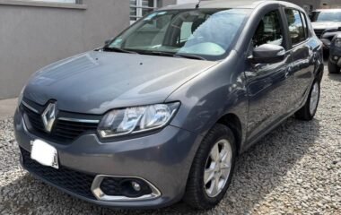 RENAULT SANDERO PRIVILEGE 1.6 2015