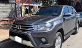 TOYOTA HILUX SRV 2.8 MT 4X4 2017