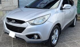 HYUNDAI TUCSON GLS 2.0 4WD MT 2012