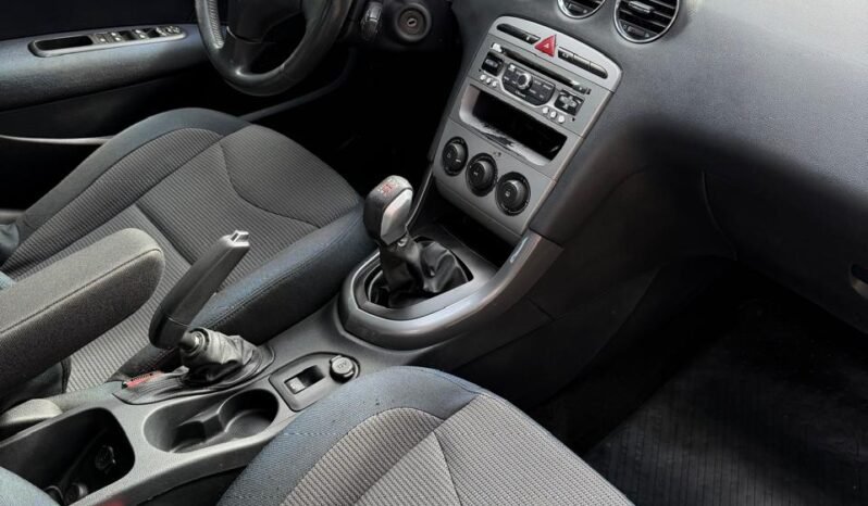 PEUGEOT 308 ALLURE NAV 1.6 MT 2013 full