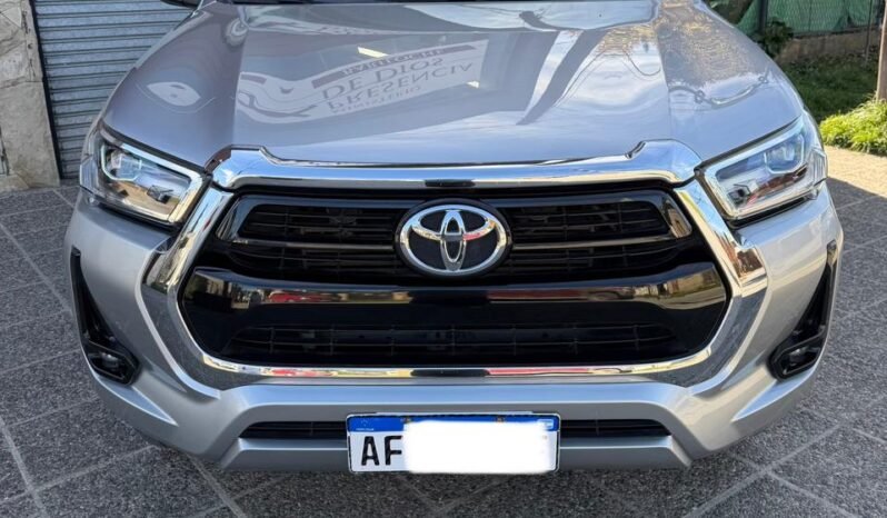 TOYOTA HILUX SRV 2.8 204 HP 4X4 MT 2022 full