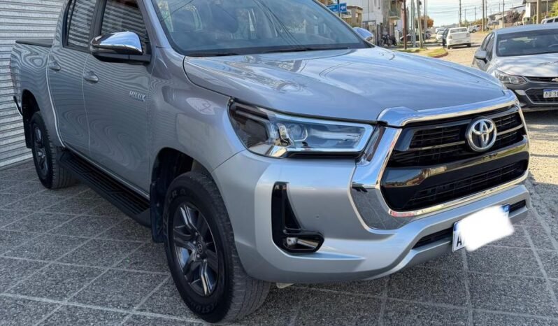 TOYOTA HILUX SRV 2.8 204 HP 4X4 MT 2022 full