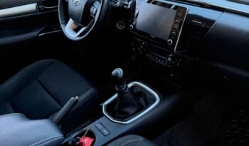 TOYOTA HILUX SRV 2.8 204 HP 4X4 MT 2022 full