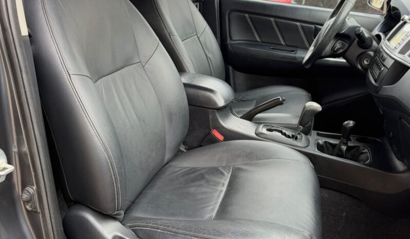 TOYOTA HILUX SRV 4X4 3.0 AT 2015 full
