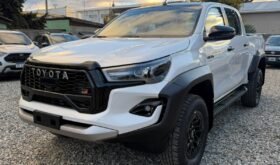 TOYOTA HILUX GR-SPORT IV 2.8 4X4 AT 2026 0KM