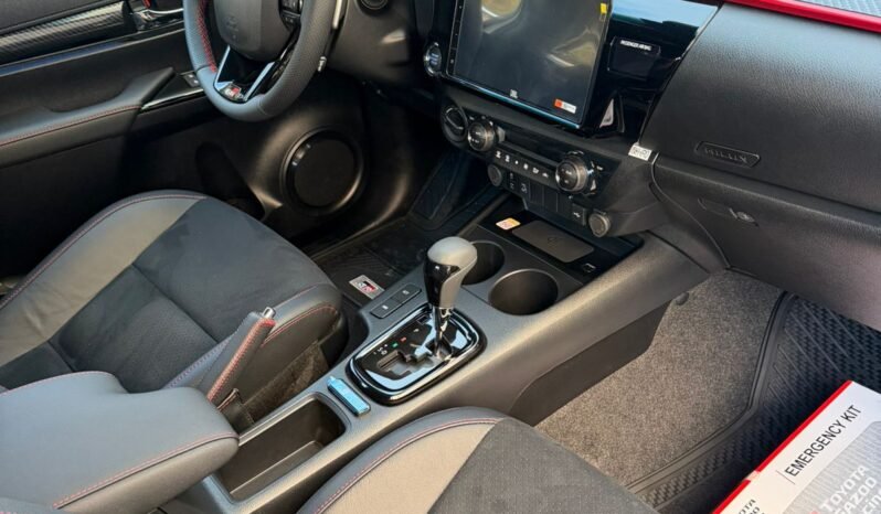 TOYOTA HILUX GR-SPORT IV 2.8 4X4 AT 2026 0KM full