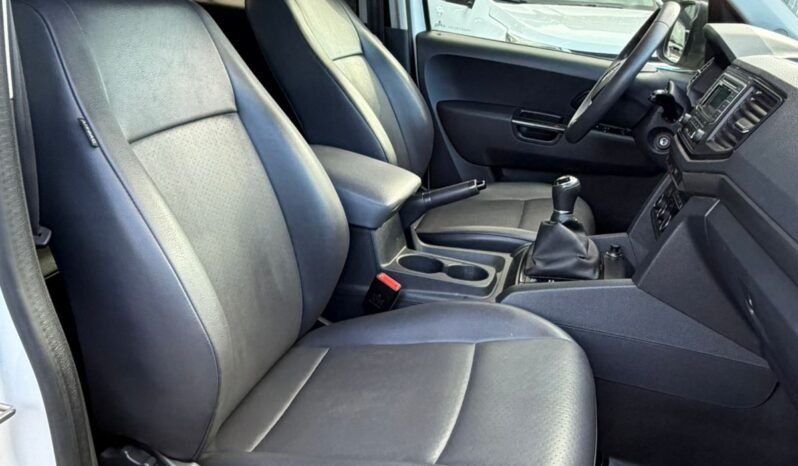 VOLKSWAGEN AMAROK TRENDLINE 140HP 4X4 MT 2022 full