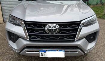 TOYOTA HILUX SW4 SRX AT 2.8 4X4 AT MT21 AÑO 2020 full