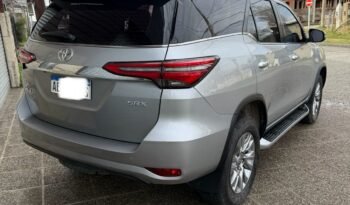 TOYOTA HILUX SW4 SRX AT 2.8 4X4 AT MT21 AÑO 2020 full
