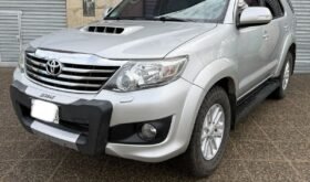 TOYOTA HILUX SW4 SRV 3.0 4X4 AT 7AS 2013