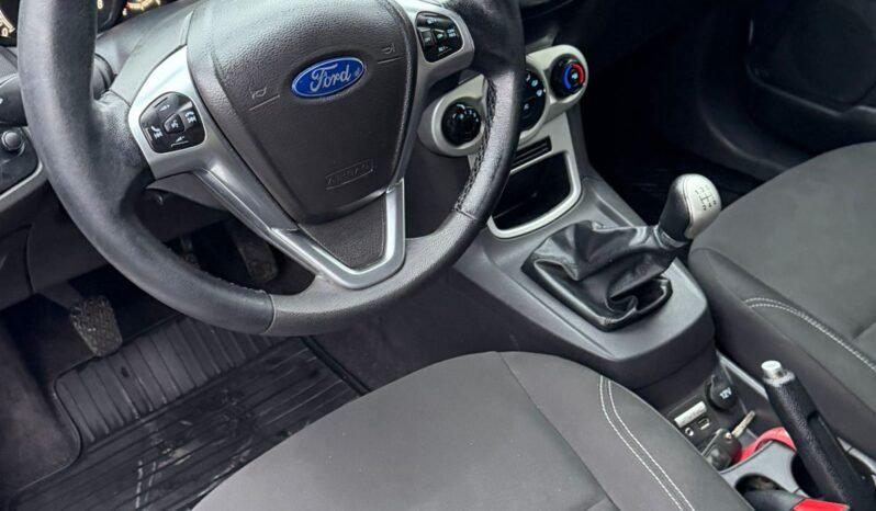 FORD FIESTA KD SE 1.6 MT 2024 full
