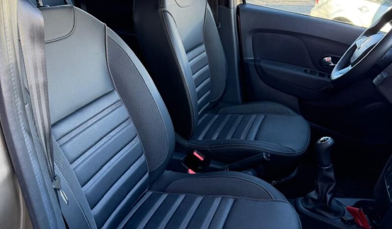 RENAULT SANDERO STEPWAY INTENS 1.6 MT 2024 full