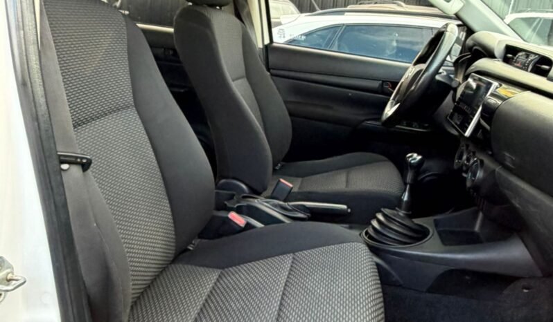 TOYOTA HILUX DX 2.4 4X4 DC MT 2017 full