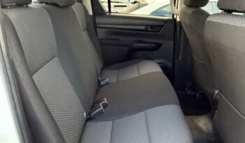 TOYOTA HILUX DX 2.4 4X4 DC MT 2017 full
